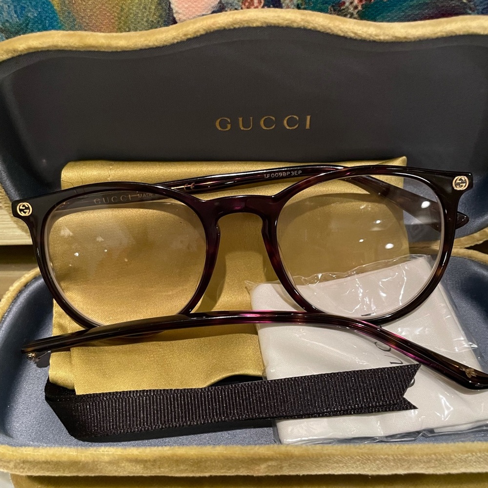 Authentic GUCCI prescription eyewear & case